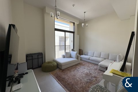 Townhouse in Victory Heights, Dubai Sports City, Dubai 4 bedrooms, 343 sq.m. № 76592 - photo 1