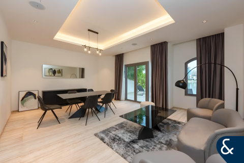 Villa in Garden Homes, Palm Jumeirah, Dubai 4 bedrooms, 511 sq.m. № 76571 - photo 17