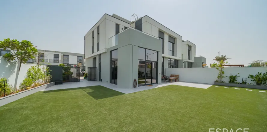 Townhouse in Al Furjan, Dubai 4 bedrooms, 269 sq.m. № 61659