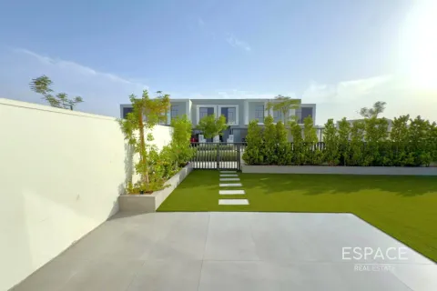 Townhouse in Al Furjan, Dubai 4 bedrooms, 269 sq.m. № 61659 - photo 4