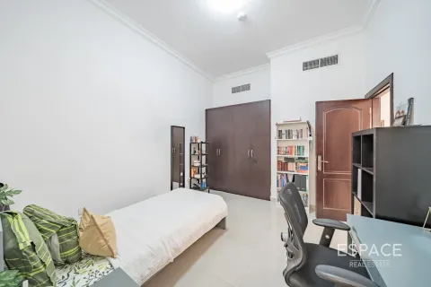 Townhouse in Al Furjan, Dubai 4 bedrooms, 243 sq.m. № 61660 - photo 13