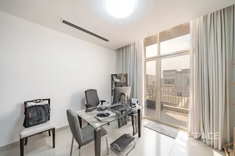Townhouse in Al Furjan, Dubai 4 bedrooms, 243 sq.m. № 61660 - photo 14