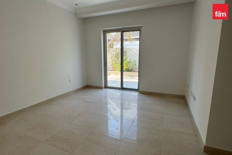Villa en Dubai, 4 dormitorios, 735.8 m², № 9354 - foto 10