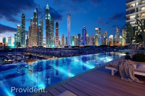 Apartment in Dubai Harbour, Dubai 3 bedrooms, 194.4 sq.m. № 1475 - photo 1