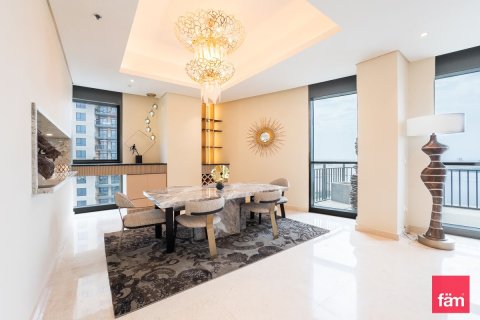 Ático en Dubai, 4 dormitorios, 311.2 m², № 10417 - foto 5