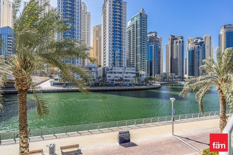 Apartment in Dubai Marina, Dubai 3 bedrooms, 198.3 sq.m. № 135331 - photo 7