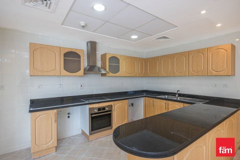 Apartment in Dubai Marina, Dubai 3 bedrooms, 198.3 sq.m. № 135331 - photo 21
