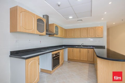 Apartment in Dubai Marina, Dubai 3 bedrooms, 198.3 sq.m. № 135331 - photo 16