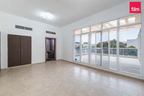 Villa in Dubai 4 bedrooms, 325.2 sq.m. № 135330 - photo 23