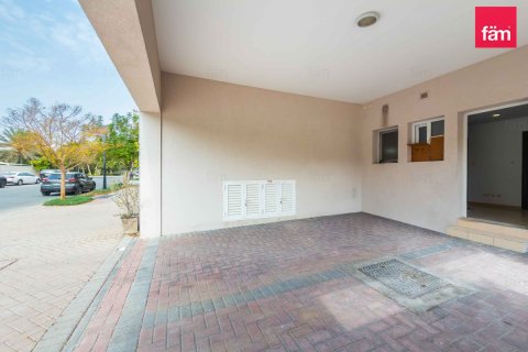 Villa in Dubai 4 bedrooms, 325.2 sq.m. № 135330 - photo 8