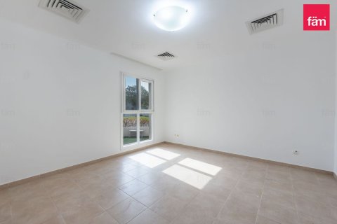 Villa in Dubai 4 bedrooms, 325.2 sq.m. № 135330 - photo 21