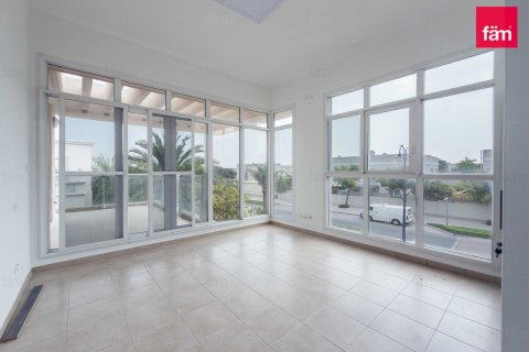 Villa in Dubai 4 bedrooms, 325.2 sq.m. № 135330 - photo 26