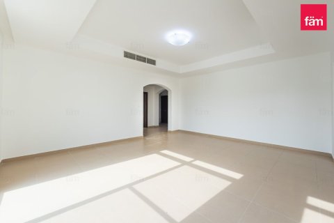 Villa in Dubai 4 bedrooms, 325.2 sq.m. № 135330 - photo 14