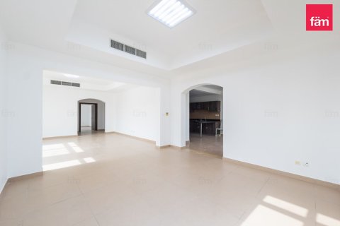 Villa in Dubai 4 bedrooms, 325.2 sq.m. № 135330 - photo 29