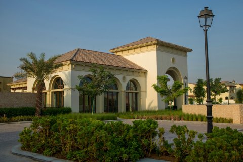 Adosado en Mirdif, Dubai, 2 dormitorios, 260 m², № 103673 - foto 6