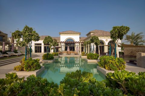Adosado en Mirdif, Dubai, 2 dormitorios, 260 m², № 103673 - foto 10