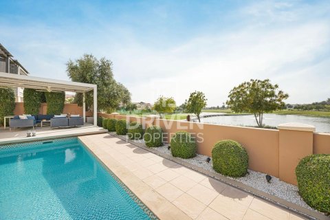Villa in Sienna Lakes, Jumeirah Golf Estates, Dubai 5 bedrooms, 817.92 sq.m. № 135771 - photo 12
