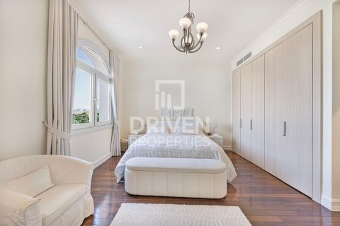 Villa in Sienna Lakes, Jumeirah Golf Estates, Dubai 5 bedrooms, 817.92 sq.m. № 135771 - photo 6