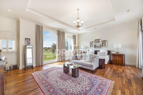 Villa in Sienna Lakes, Jumeirah Golf Estates, Dubai 5 bedrooms, 817.92 sq.m. № 135771 - photo 4