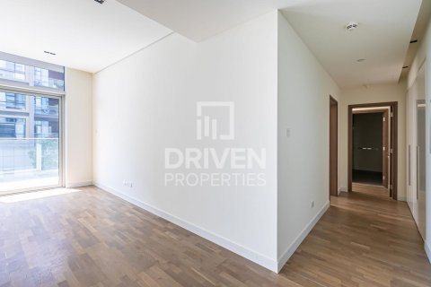 Apartment in City Walk, Dubai 2 bedrooms, 158.77 sq.m. № 135761 - photo 15