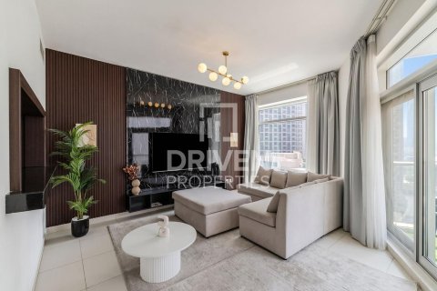 Appartement à The Lofts, Downtown Dubai (Downtown Burj Dubai), Dubai, 2 chambres, 120.5 m², № 135763