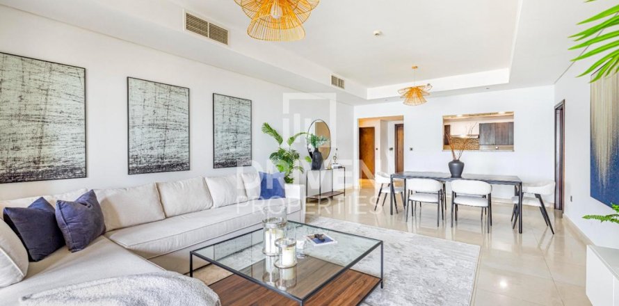 Apartamento en The Crescent, Palm Jumeirah, Dubai, 2 dormitorios, 181.72 m², № 135762