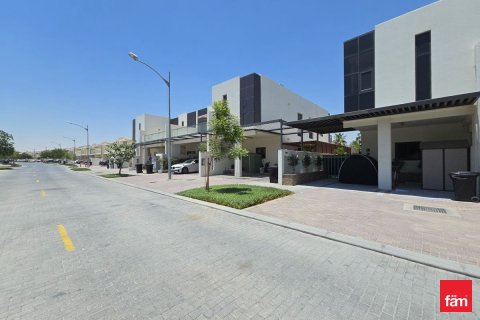 Townhouse in Dubai 3 bedrooms, 177.8 sq.m. № 113175 - photo 8