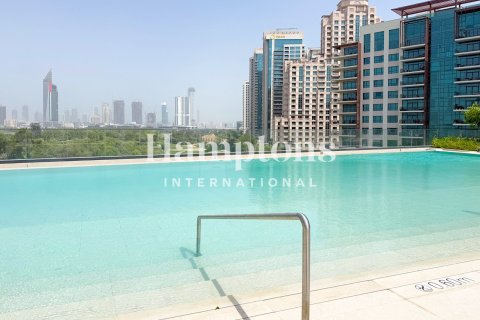 Apartment in The Views 1, The Views, Dubai 2 bedrooms, 112.87714500 sq.m. № 137699 - photo 10