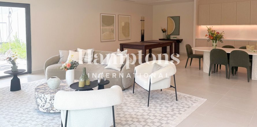 Apartment in The Views 1, The Views, Dubai 2 bedrooms, 112.877 sq.m. № 137699