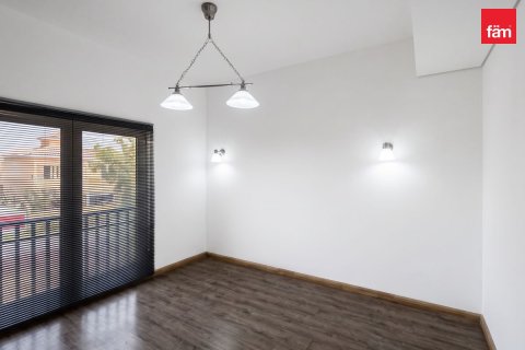 Villa à Dubai, 5 chambres, 561.1 m², № 137694 - photo 9