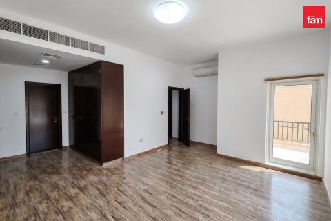 Villa à Dubai, 5 chambres, 561.1 m², № 137694 - photo 10