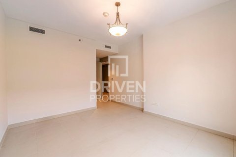 Apartment in Deira, Dubai 2 bedrooms, 147.81 sq.m. № 128739 - photo 4