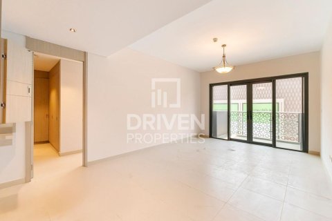 Apartment in Deira, Dubai 2 bedrooms, 147.81 sq.m. № 128739 - photo 2
