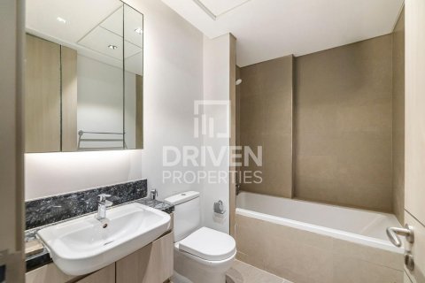 Apartment in Deira, Dubai 2 bedrooms, 147.81 sq.m. № 128739 - photo 12