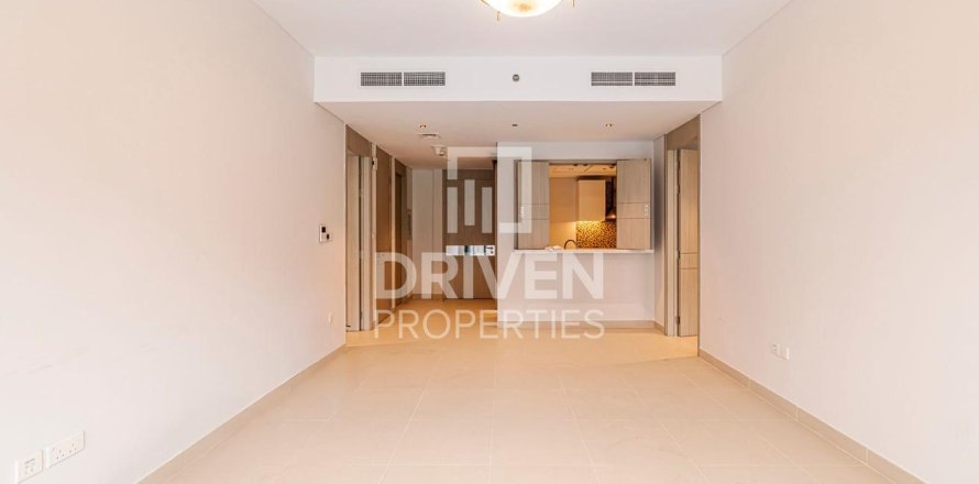 Apartment in Deira, Dubai 2 bedrooms, 147.81 sq.m. № 128739