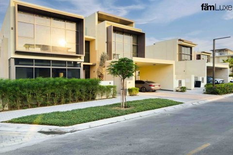 Villa in Dubai Hills Estate, Dubai 4 bedrooms, 799.5 sq.m. № 59735 - photo 23