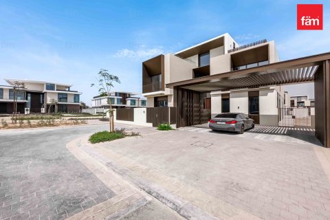 Villa in Dubai Hills Estate, Dubai 5 bedrooms, 660 sq.m. № 59738 - photo 1