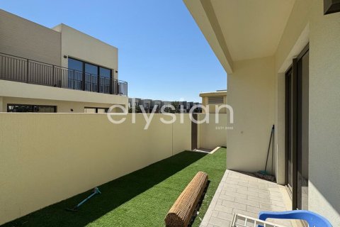 Adosado en EMAAR South, Dubai South (Dubai World Central), Dubai, 4 dormitorios, 237 m², № 38138 - foto 2