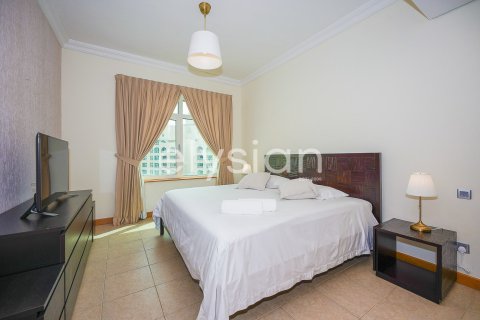 Apartamento en Shoreline Apartments, Palm Jumeirah, Dubai, 2 dormitorios, 144 m², № 38135 - foto 3