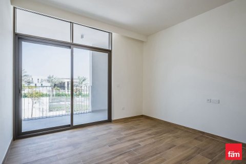 Villa in Al Furjan, Dubai 4 bedrooms, 396.1 sq.m. № 46868 - photo 13