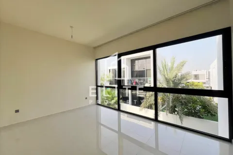 Снять в аренду виллу в Aster, Akoya, Дубай: 6 спален, № 69786 - фото 13