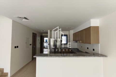 Townhouse in Dubai 4 bedrooms, 211 sq.m. № 69793 - photo 7