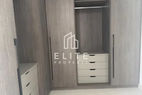 Снять в аренду таунхаус в Aura, Tilal Al Ghaf, Дубай: 4 спальни, 273м², № 69794 - фото 17