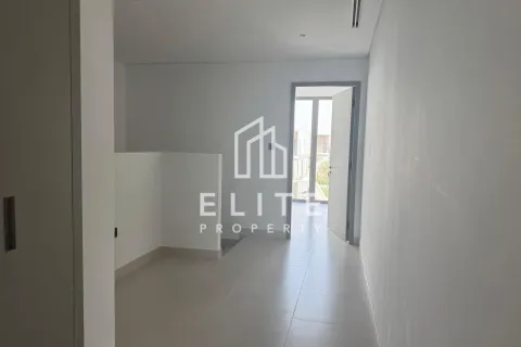 Снять в аренду таунхаус в Aura, Tilal Al Ghaf, Дубай: 4 спальни, 273м², № 69794 - фото 5