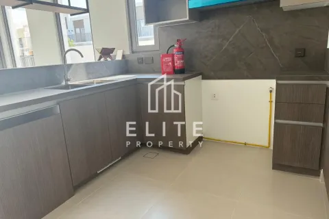 Снять в аренду таунхаус в Aura, Tilal Al Ghaf, Дубай: 4 спальни, 273м², № 69794 - фото 11