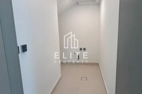 Снять в аренду таунхаус в Aura, Tilal Al Ghaf, Дубай: 4 спальни, 273м², № 69794 - фото 8