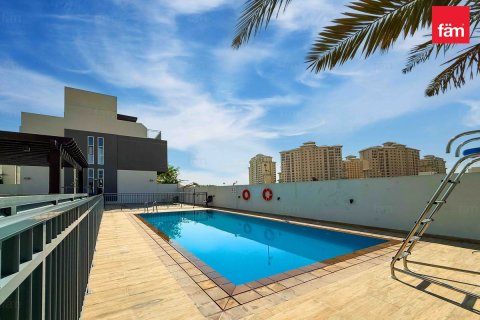 Снять в аренду таунхаус в Dubai Sports City, Дубай: 4 спальни, 172.9м², № 70604 - фото 19