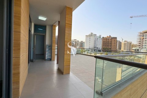 Apartment in Al Jaddaf, Dubai 3 bedrooms, 249 sq.m. № 67760 - photo 18