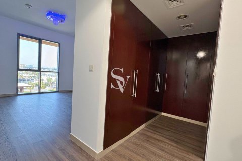 Apartment in Al Jaddaf, Dubai 3 bedrooms, 249 sq.m. № 67760 - photo 15