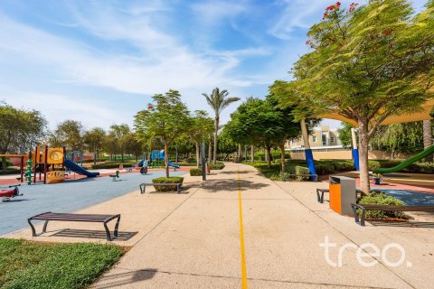 Villa in Rahat, Mudon, Dubai 5 bedrooms, 529.55 sq.m. № 137995 - photo 29